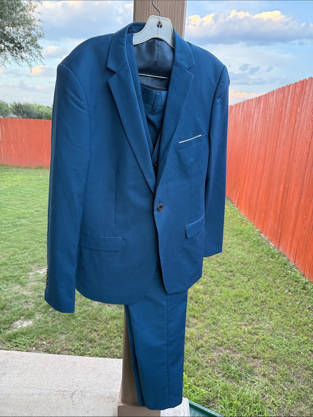 Men's Teal Blue Two-Piece Single-Breasted Suit size M - Picture 2 of 7